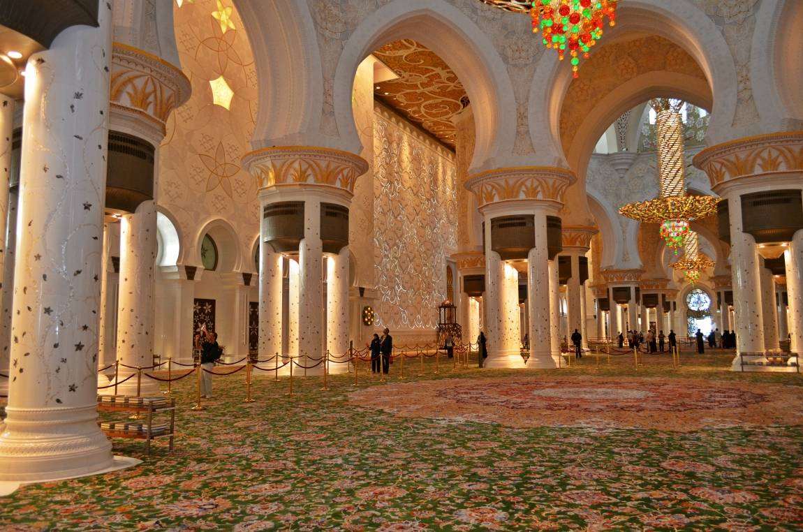 Мечеть-шейха-Зайда-ковер