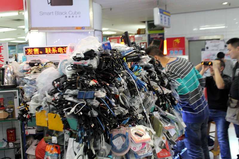 Электронный рынок HuaQiangBei в Шэньчжэнь