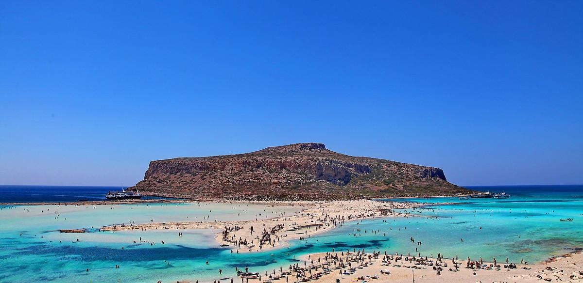 Чтобы видеть белый песок и бирюзовую воду, не обязательно ехать на «остров Баунти», ведь все это находится в Бухте Балос на Крите