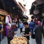 Странинный рынок в Триполи торговля лепешками каак