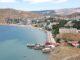 Населенный пункт Орджоникидзе в Крыму – одно из частых курортных направлений для туристов, предпочитающих сказочное сочетание морского простора и величественных скал
