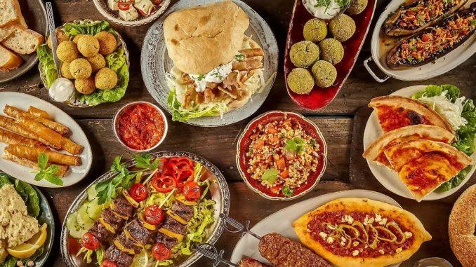 Турция - это страна с богатой культурой и наследием, включающим множество традиционных блюд. В этой статье мы рассмотрим 10 национальных блюд Турции, с подробными рецептами.Турция - это страна с богатой культурой и наследием, включающим множество традиционных блюд. В этой статье мы рассмотрим 10 национальных блюд Турции, с подробными рецептами.